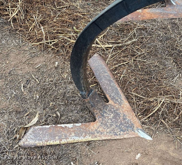 image for item EF6058 Orthman Fallowmaster field cultivator