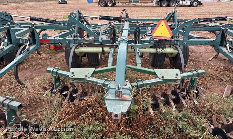 image for item EF6058 Orthman Fallowmaster field cultivator