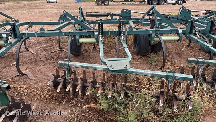 image for item EF6058 Orthman Fallowmaster field cultivator