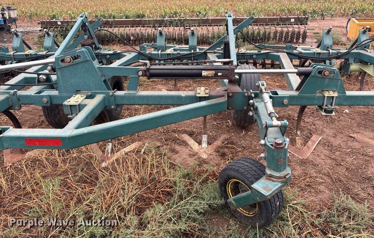 image for item EF6058 Orthman Fallowmaster field cultivator