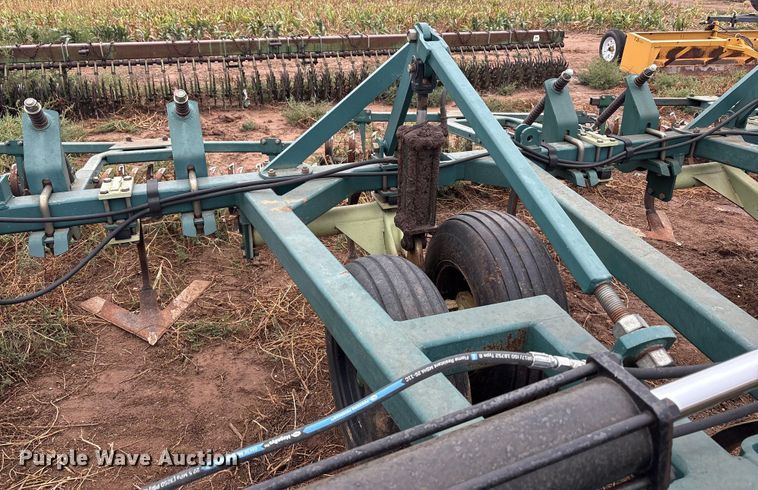 image for item EF6058 Orthman Fallowmaster field cultivator