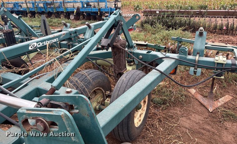 image for item EF6058 Orthman Fallowmaster field cultivator