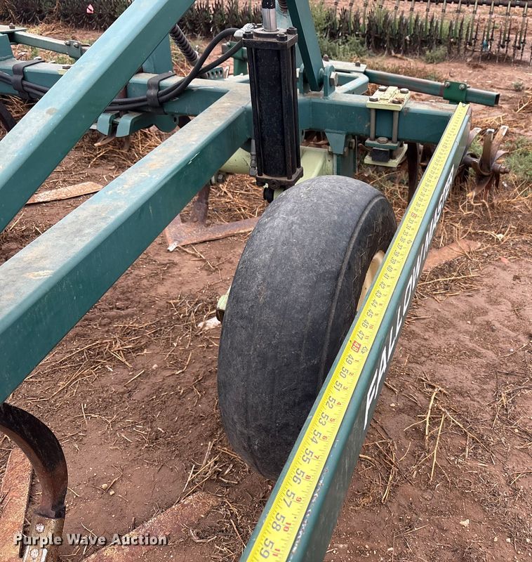 image for item EF6058 Orthman Fallowmaster field cultivator