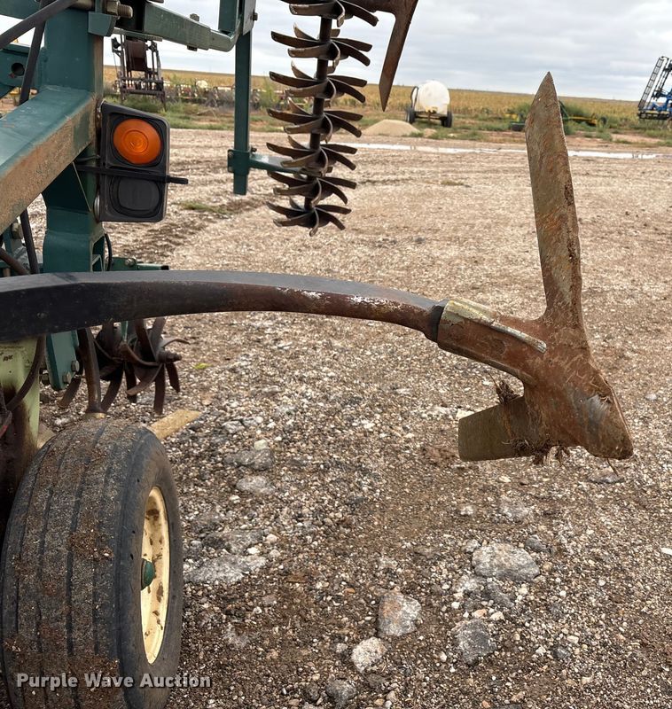 image for item EF6058 Orthman Fallowmaster field cultivator