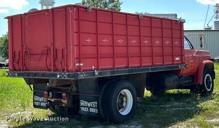 image for item EK8407 1977 Chevrolet C65 grain truck