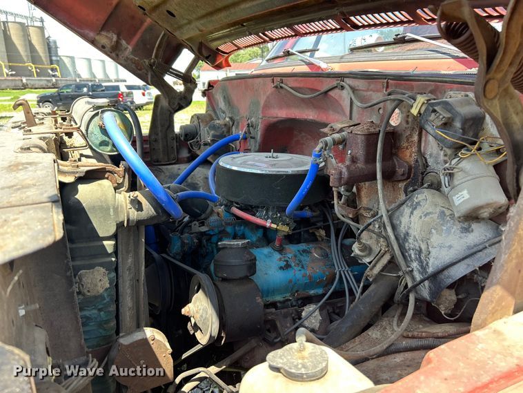 image for item EK8407 1977 Chevrolet C65 grain truck