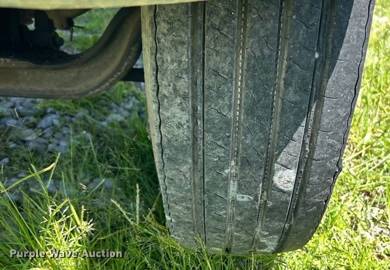 image for item EK8407 1977 Chevrolet C65 grain truck