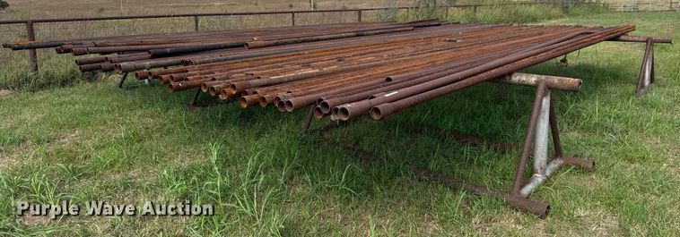 image for item EM8296 Approximately 102 pieces of oil field pipe