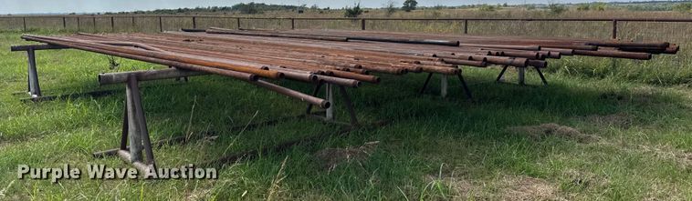 image for item EM8296 Approximately 102 pieces of oil field pipe