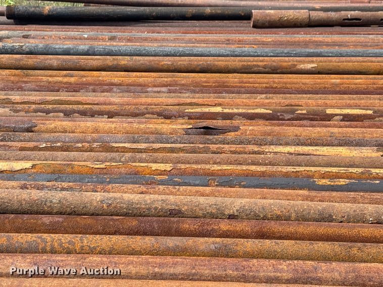 image for item EM8296 Approximately 102 pieces of oil field pipe