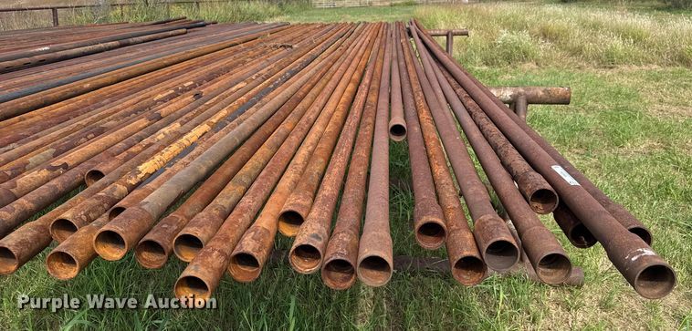 image for item EM8296 Approximately 102 pieces of oil field pipe