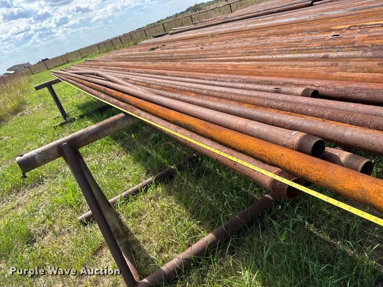 image for item EM8296 Approximately 102 pieces of oil field pipe