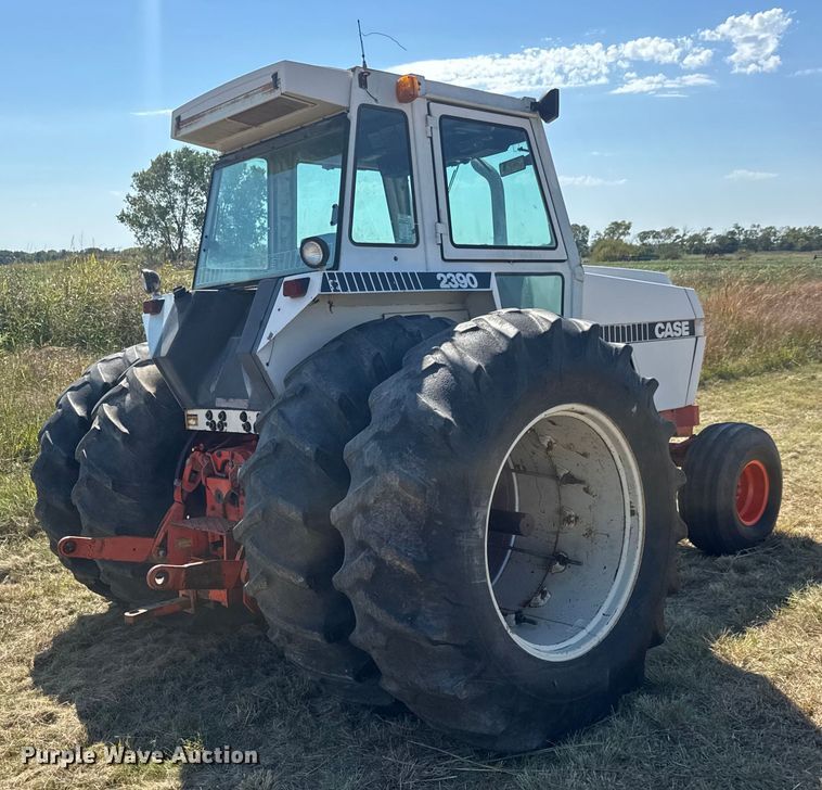 image for item EM8317 1979 Case 2390 Tractor