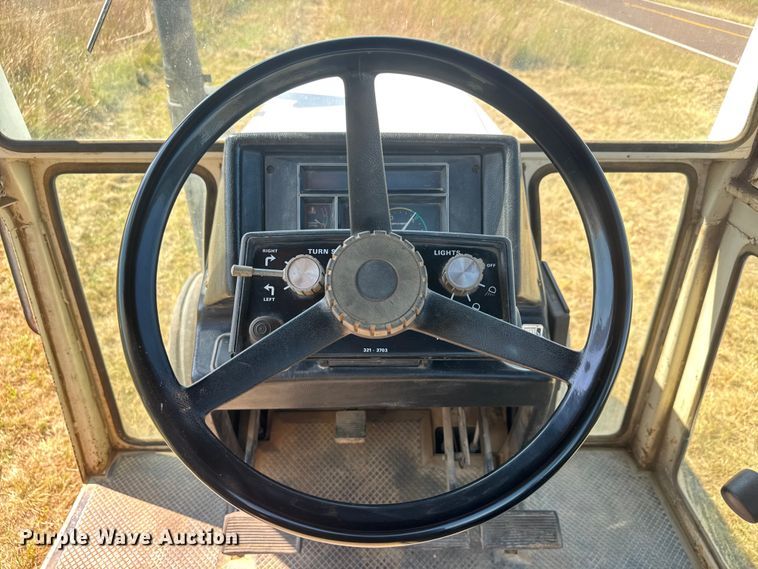 image for item EM8317 1979 Case 2390 Tractor