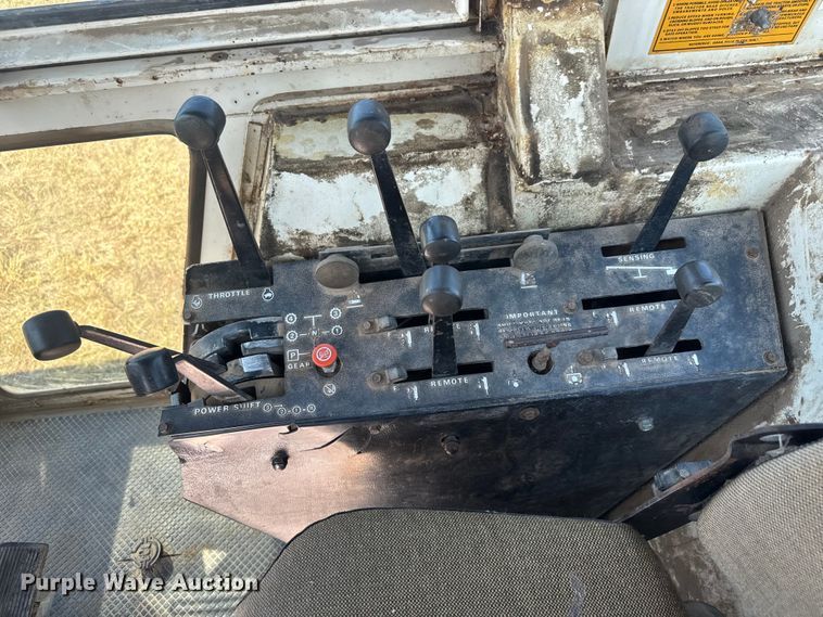 image for item EM8317 1979 Case 2390 Tractor