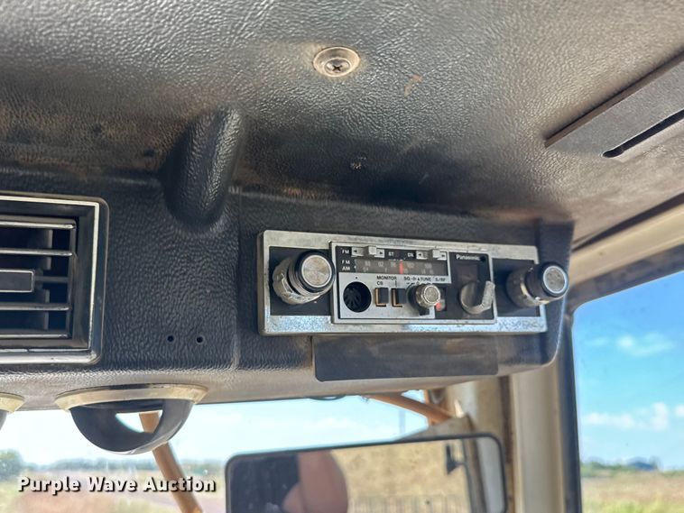 image for item EM8317 1979 Case 2390 Tractor