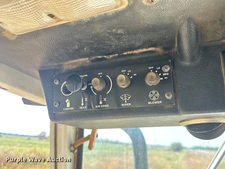 image for item EM8317 1979 Case 2390 Tractor