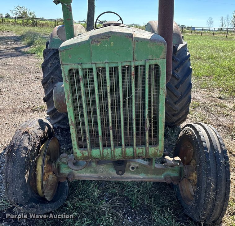 image for item EN5655 1948 John Deere D tractor