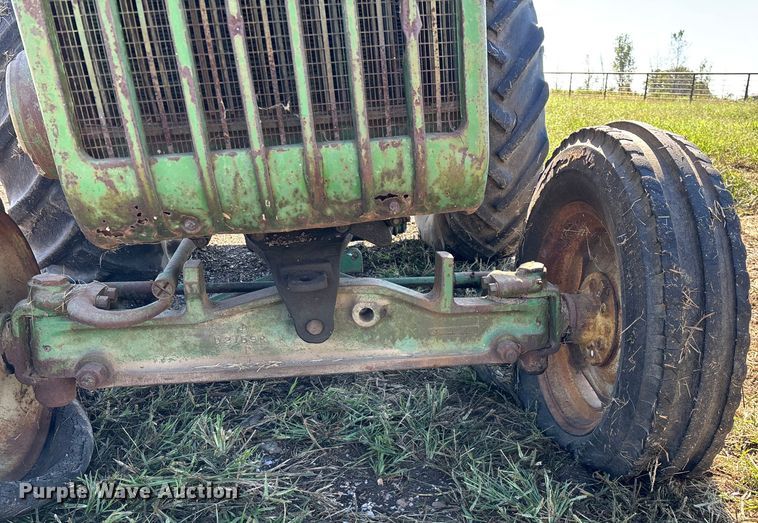 image for item EN5655 1948 John Deere D tractor