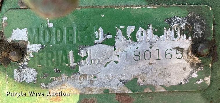 image for item EN5655 1948 John Deere D tractor