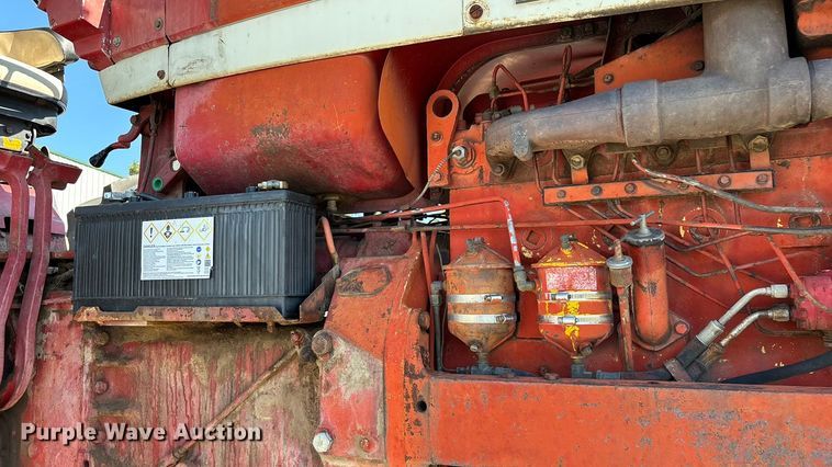 image for item EN5656 1965 International Harvester 806  tractor