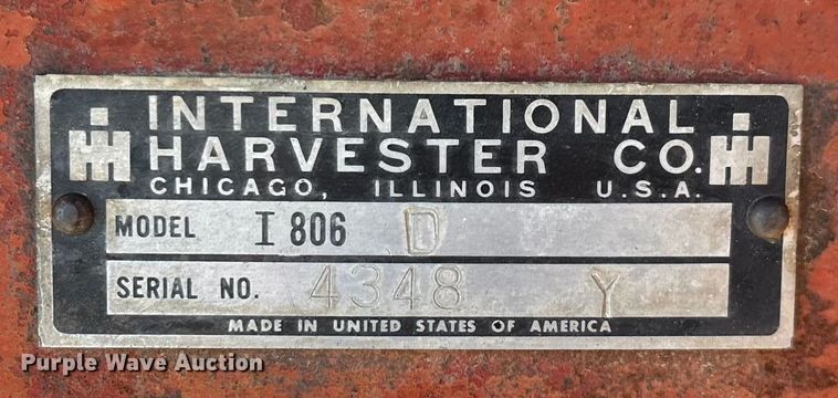 image for item EN5656 1965 International Harvester 806  tractor