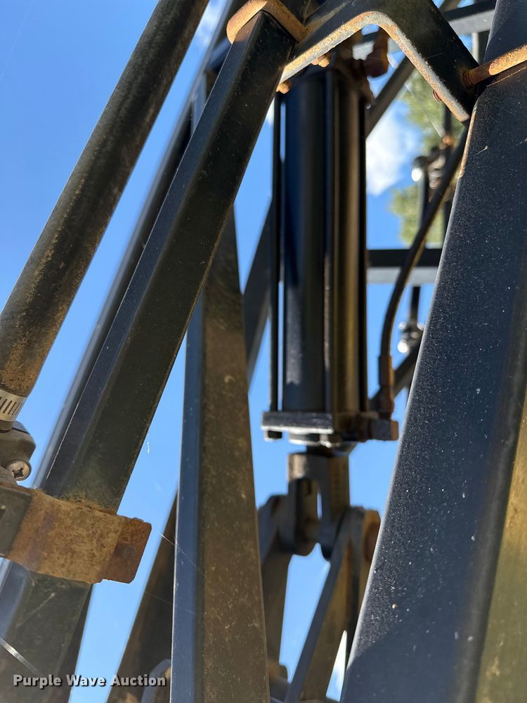 image for item EP0682 Redball 680 sprayer