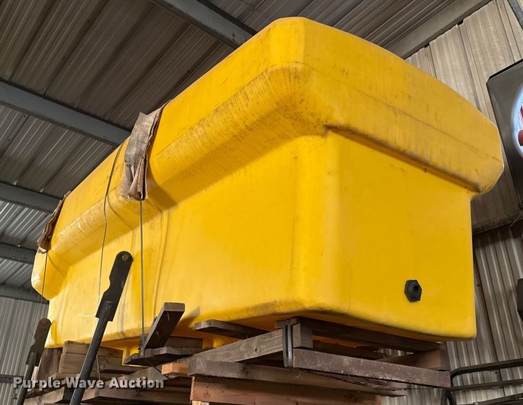 image for item EP0682 Redball 680 sprayer