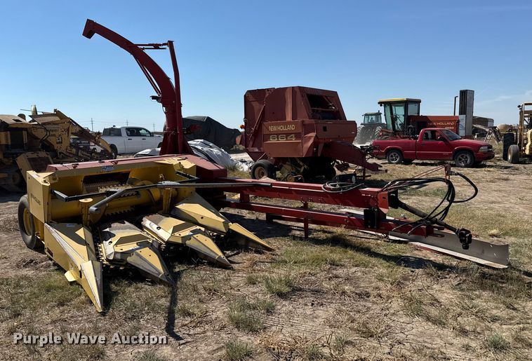 image for item EP0693 New Holland 900 forage harvester