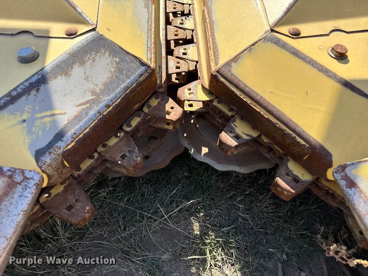 image for item EP0693 New Holland 900 forage harvester