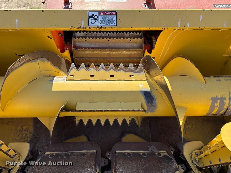 image for item EP0693 New Holland 900 forage harvester