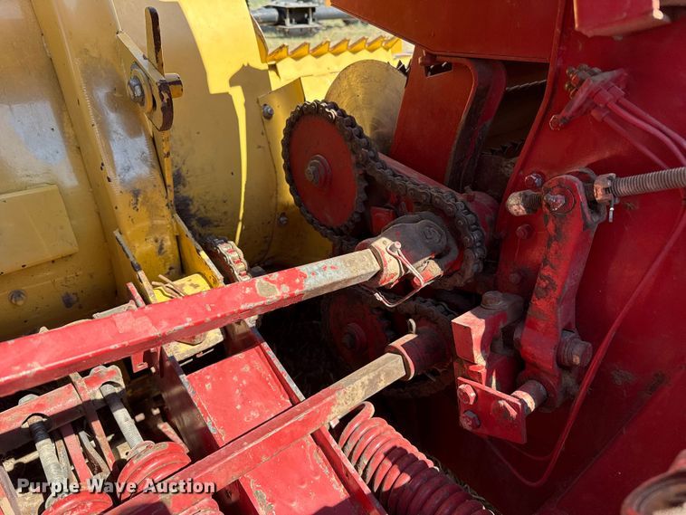 image for item EP0693 New Holland 900 forage harvester