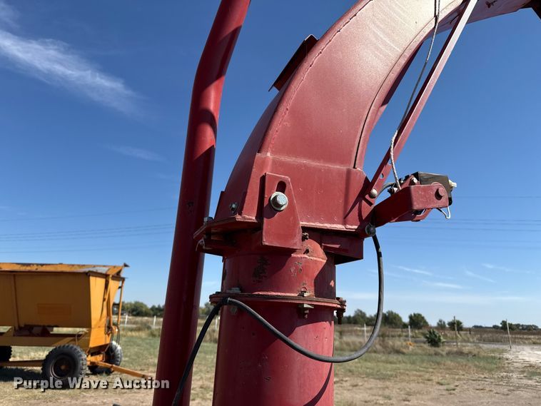 image for item EP0693 New Holland 900 forage harvester