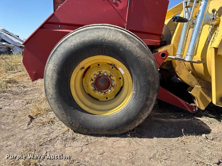 image for item EP0693 New Holland 900 forage harvester