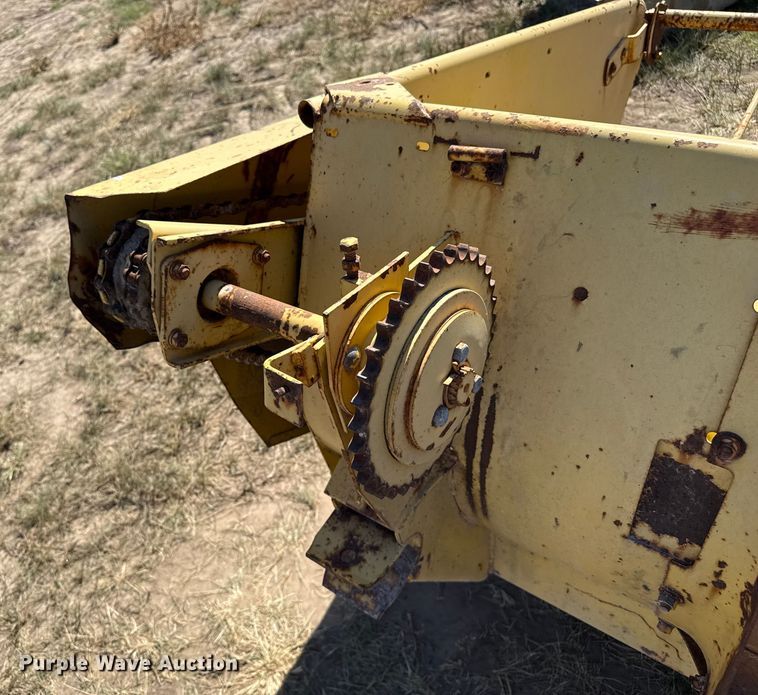 image for item EP0693 New Holland 900 forage harvester