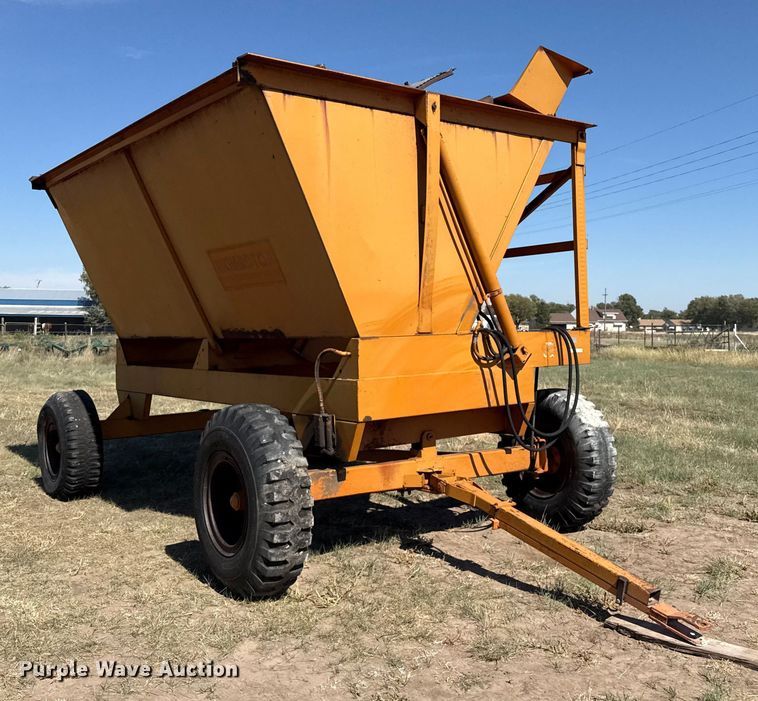 image for item EP0694 Richardton 1400 silage dump wagon