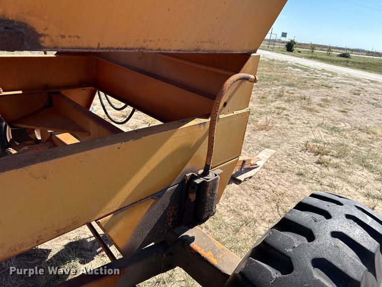 image for item EP0694 Richardton 1400 silage dump wagon