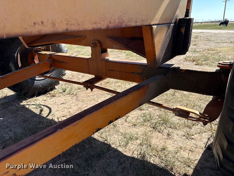 image for item EP0694 Richardton 1400 silage dump wagon