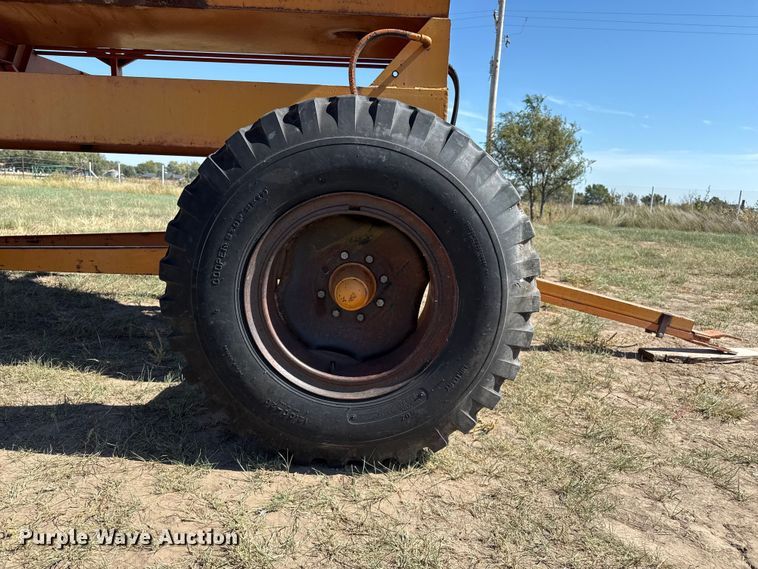 image for item EP0694 Richardton 1400 silage dump wagon