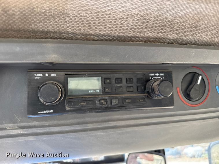 image for item EP0699 Ford 5640 tractor