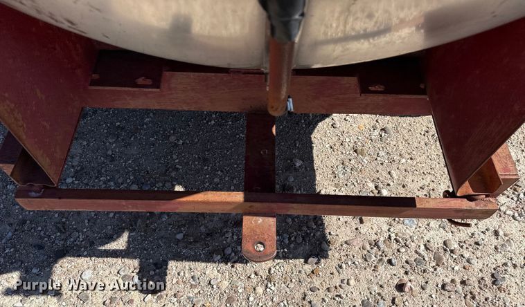 image for item EP0700 Nurse tank trailer