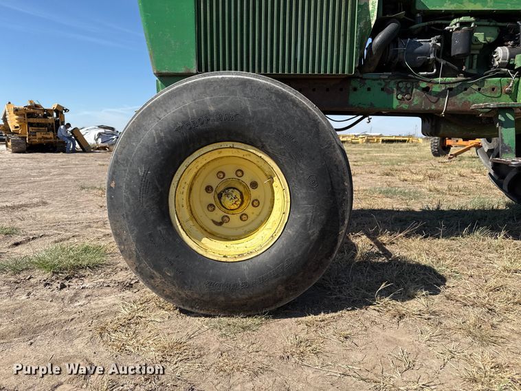 image for item EP0701 1981 John Deere 4840 tractor