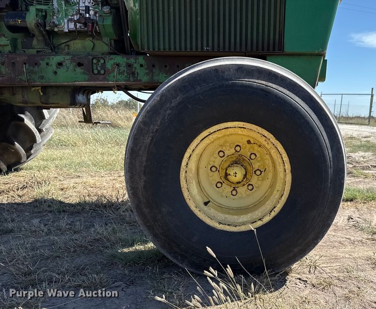 image for item EP0701 1981 John Deere 4840 tractor