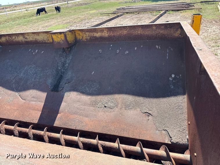 image for item EP0702 1982 Ford LN700 pothole patcher truck