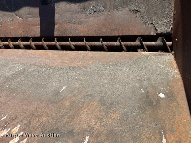 image for item EP0702 1982 Ford LN700 pothole patcher truck