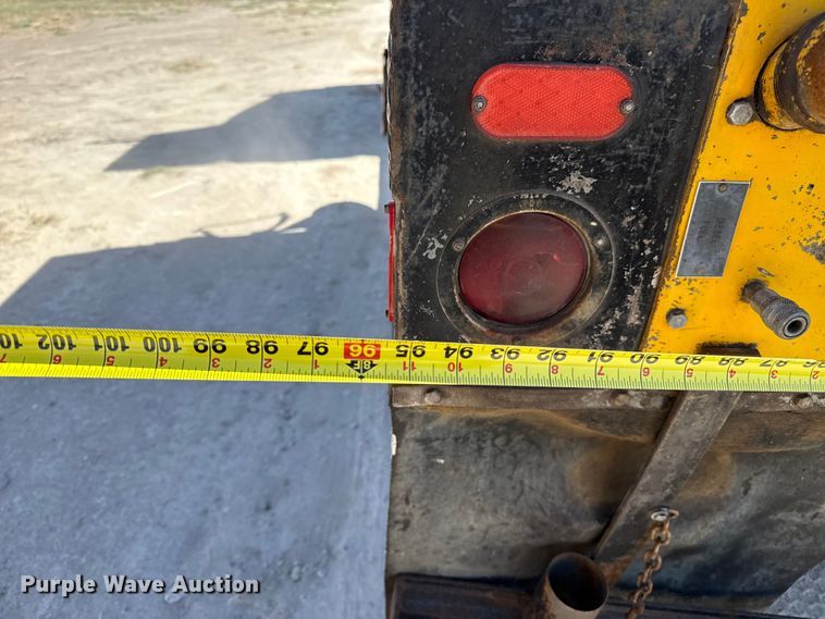 image for item EP0702 1982 Ford LN700 pothole patcher truck