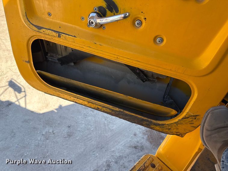 image for item EP0702 1982 Ford LN700 pothole patcher truck