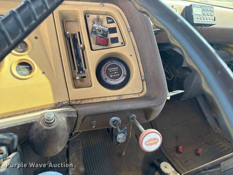 image for item EP0702 1982 Ford LN700 pothole patcher truck