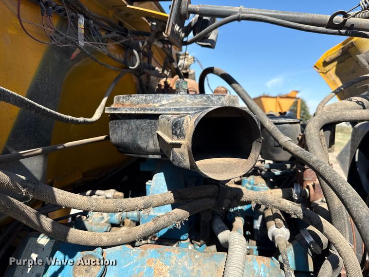 image for item EP0702 1982 Ford LN700 pothole patcher truck