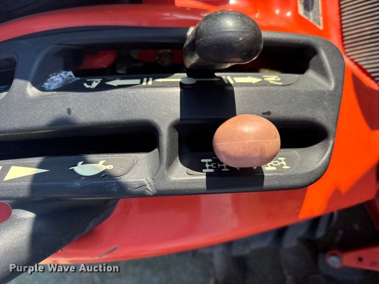 image for item ER2497 2008 Kubota BX2660 MFWD tractor